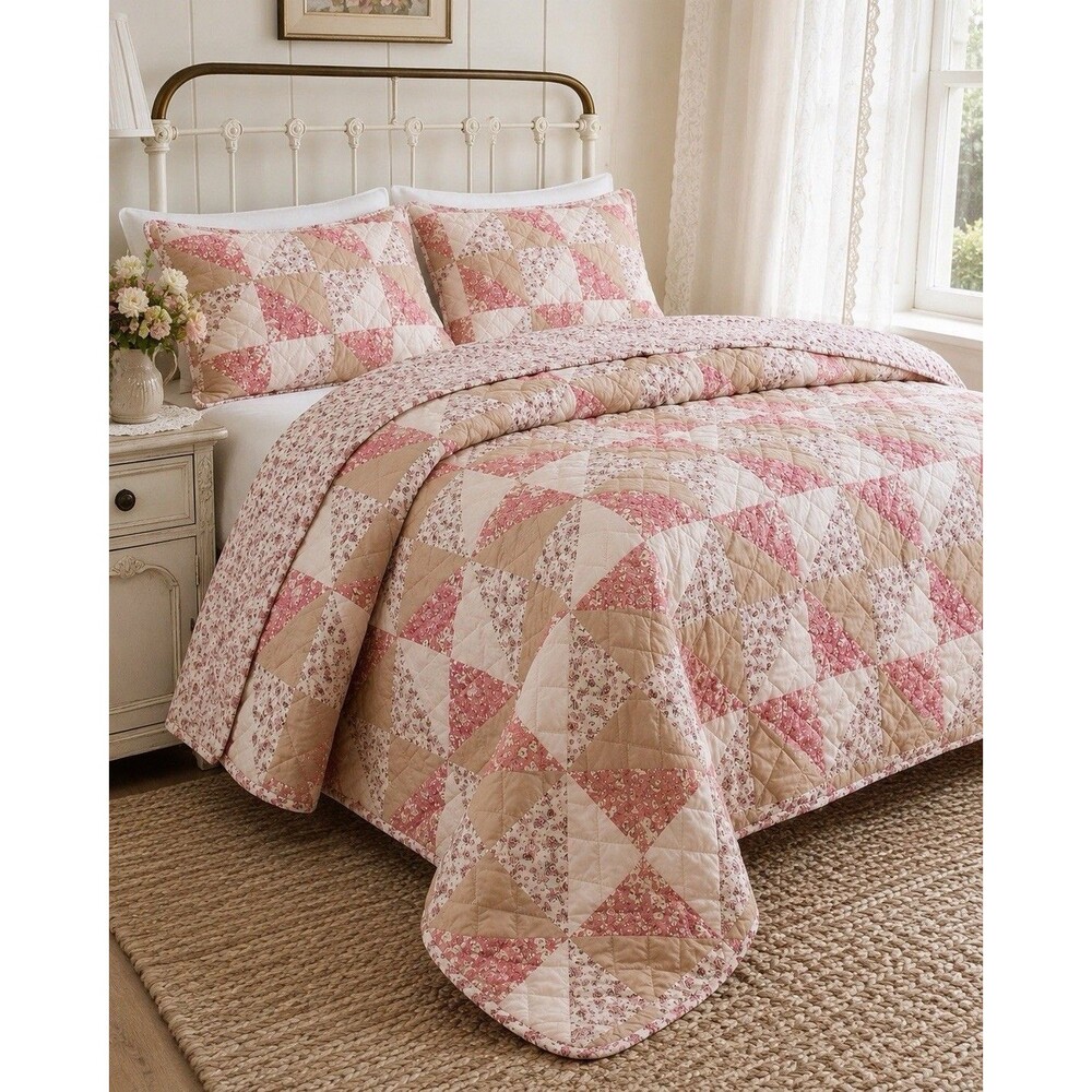 Vera Bradley King Quilt Set 3 Piece Reversible Floral Patchwork Pink Tan Shams